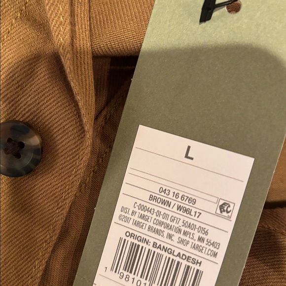 Men's Long Sleeve
Flat Collared Button-
Down Shirt -
Goodfellow & Co
Brown new - Picture 6 of 8